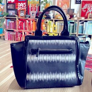 Gwen Stefani Black and White Purse